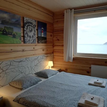 Gøtugjógv Log House Apartamento Exterior foto
