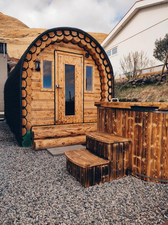Gøtugjógv Log House Apartamento Exterior foto