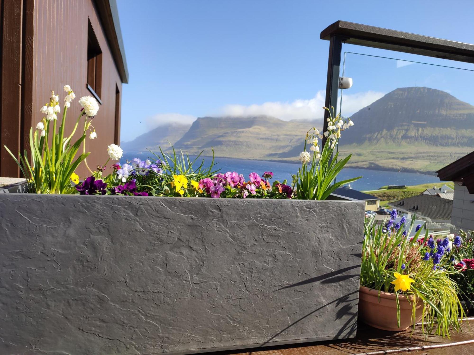 Gøtugjógv Log House Apartamento Exterior foto