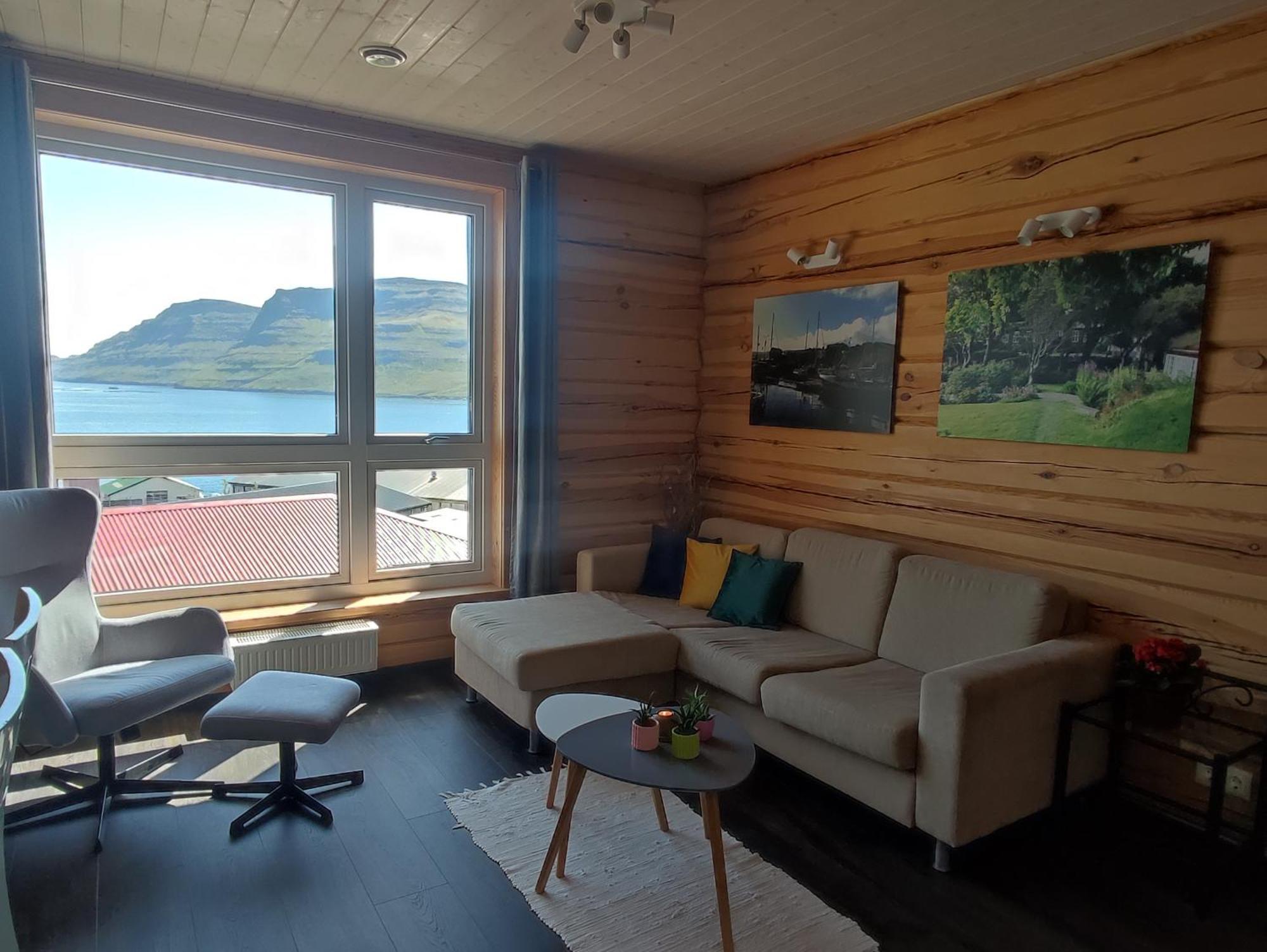 Gøtugjógv Log House Apartamento Exterior foto