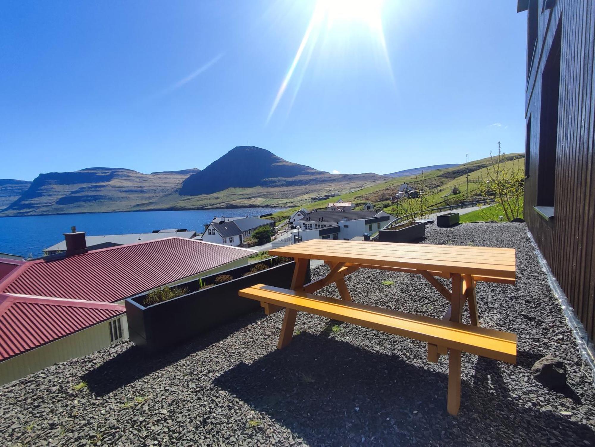 Gøtugjógv Log House Apartamento Exterior foto