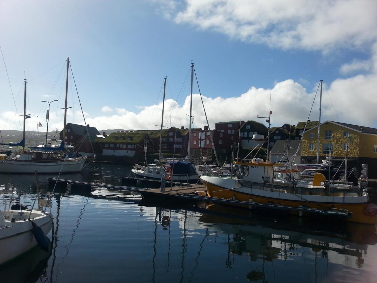 Gøtugjógv Log House Apartamento Exterior foto