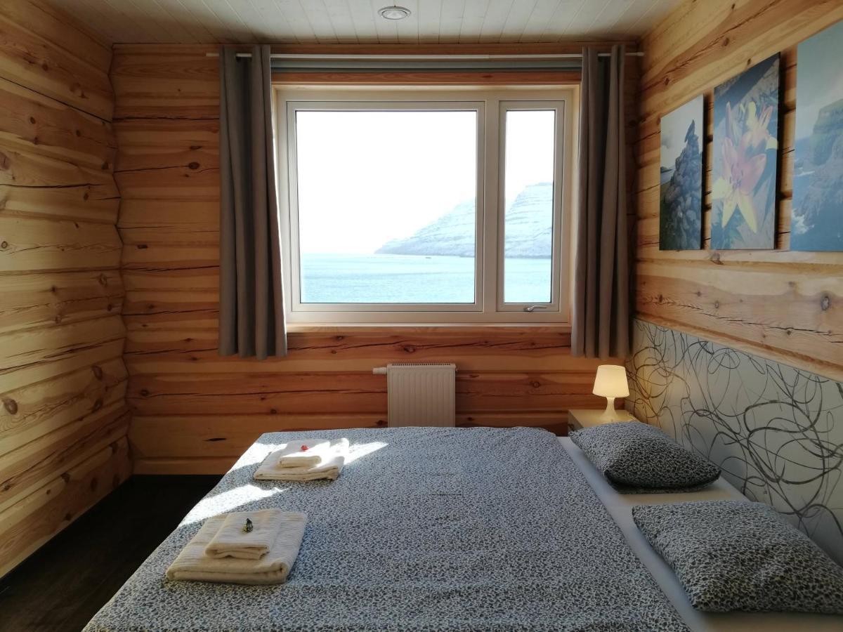Gøtugjógv Log House Apartamento Exterior foto