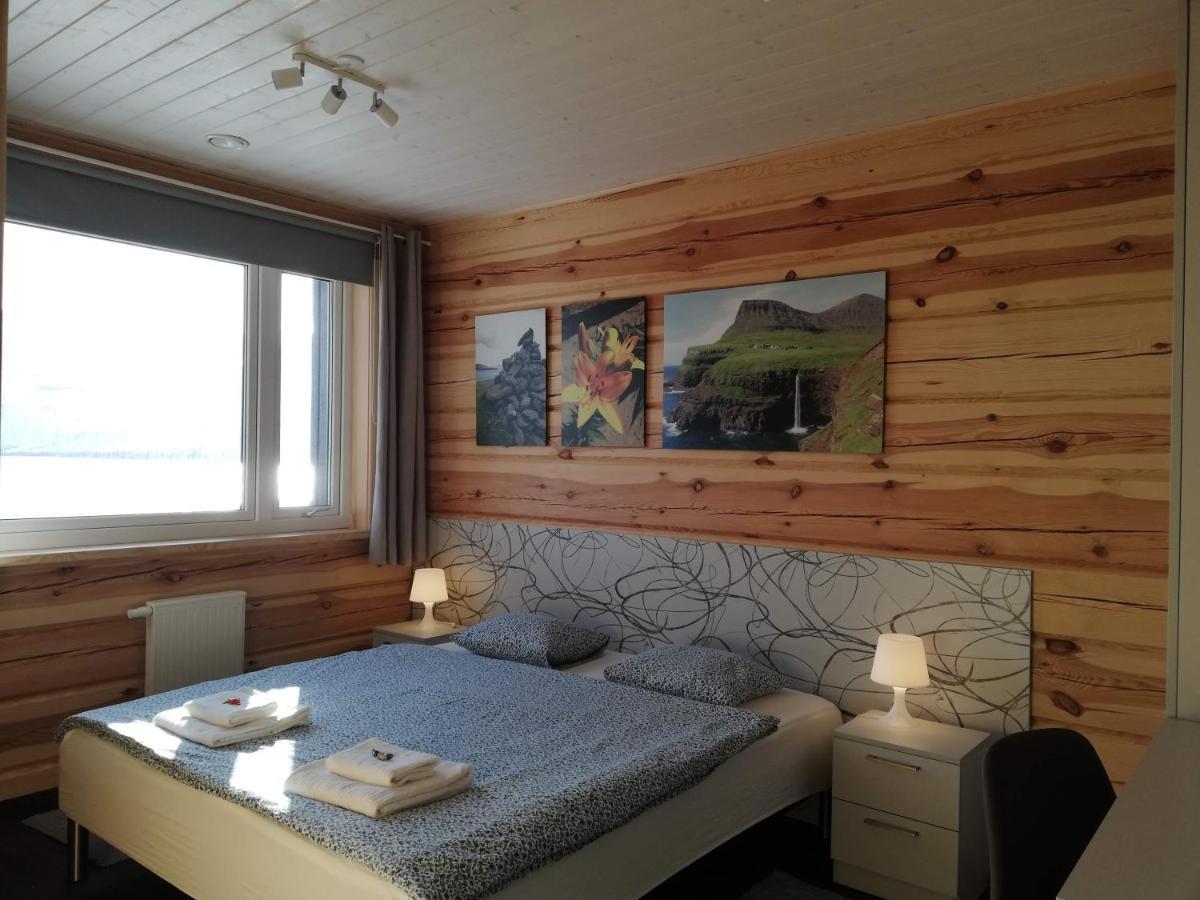 Gøtugjógv Log House Apartamento Exterior foto